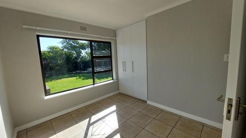 To Let 3 Bedroom Property for Rent in Schoongezicht Western Cape